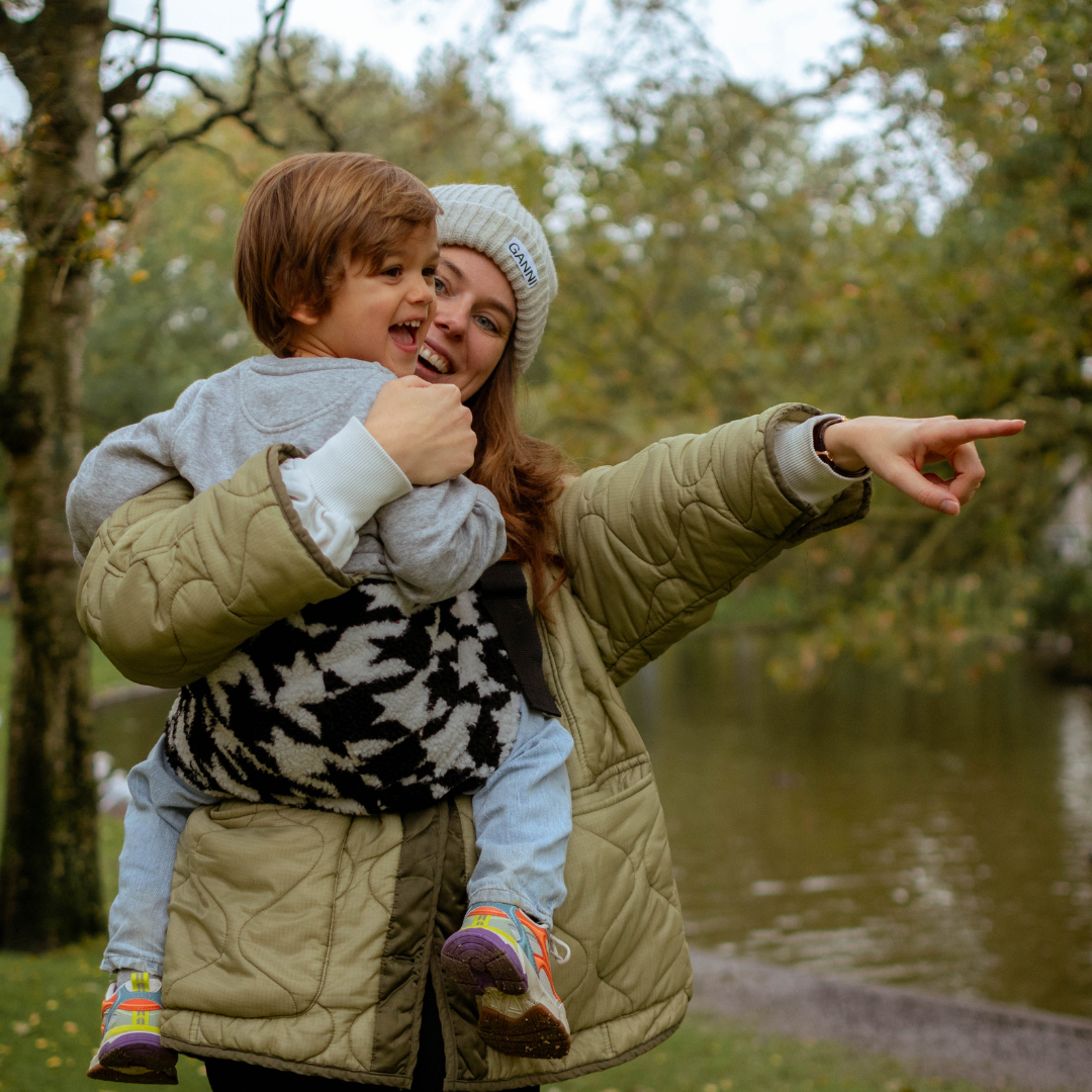 Wildride Toddler Carrier | Houndstooth