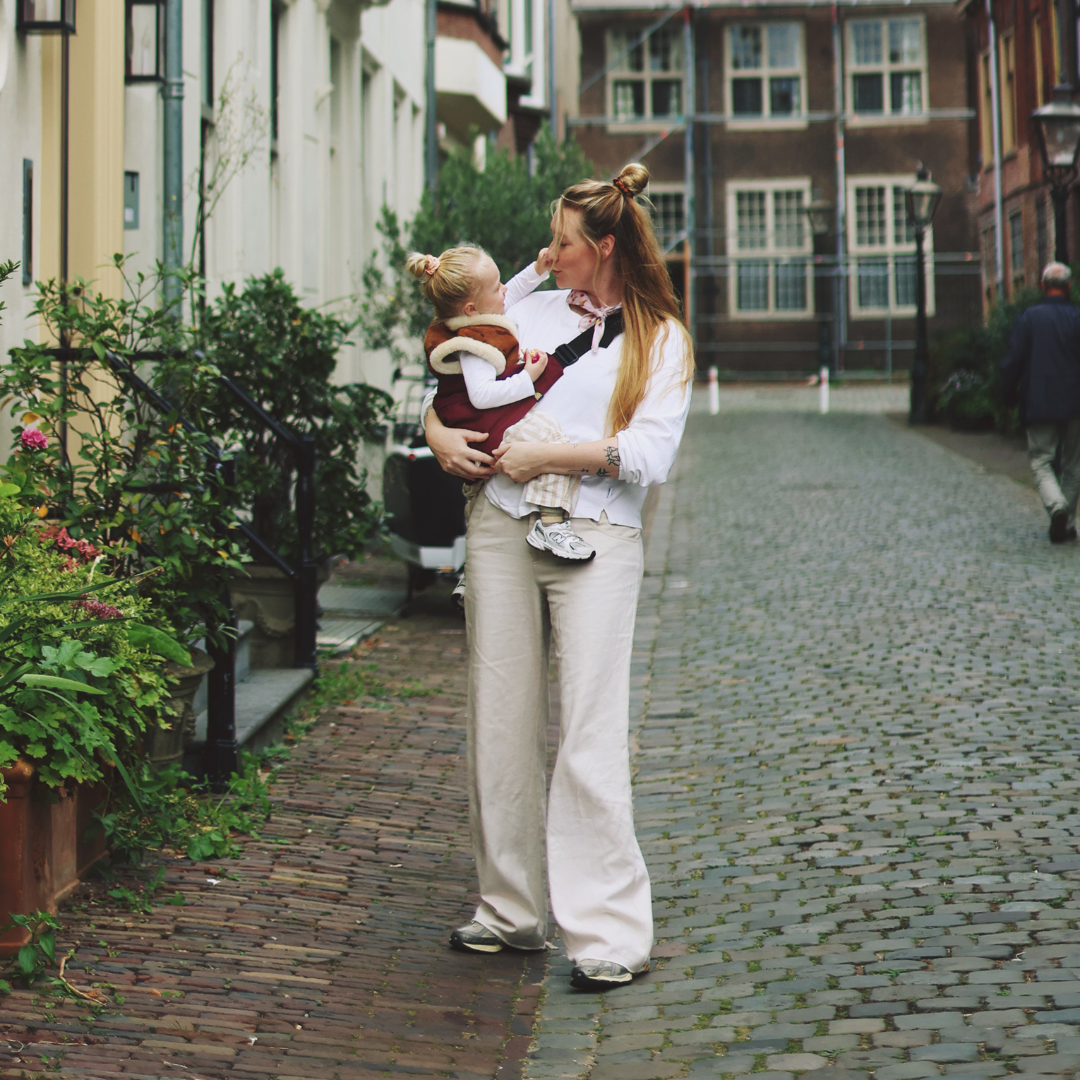 Wildride Toddler Carrier | Merlot