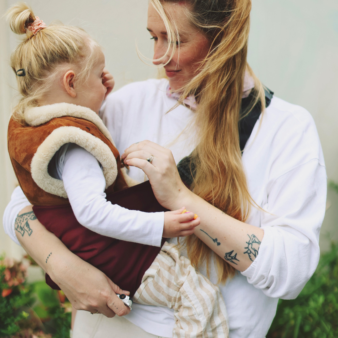 Wildride Toddler Carrier | Merlot